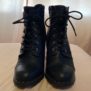 Almost Brand New Black heeled boots